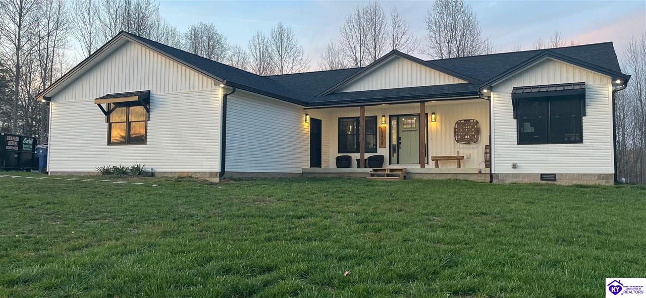 12458 Hodgenville Rd Property Photo 1