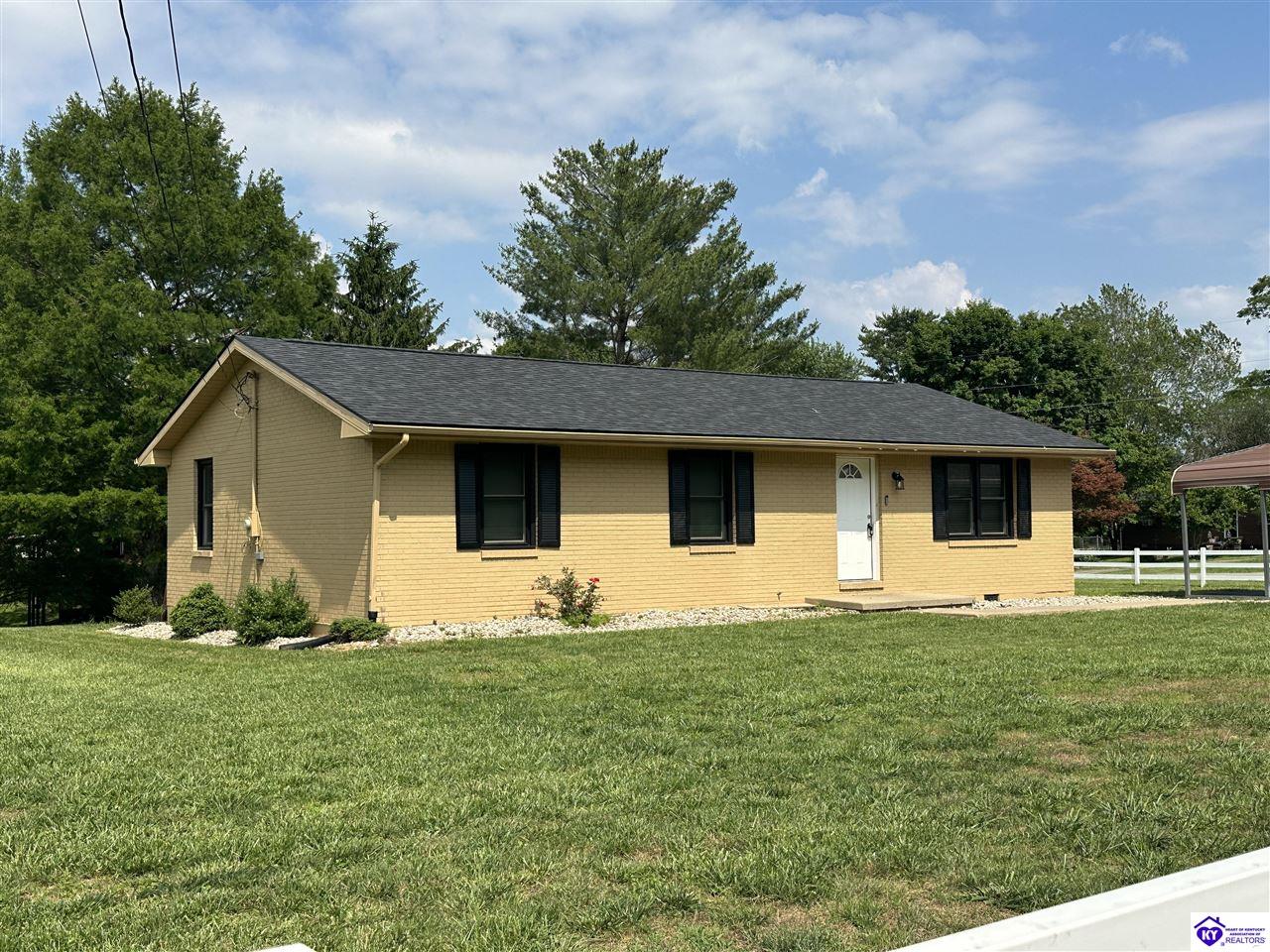 16 White Pine Circle Property Photo 1