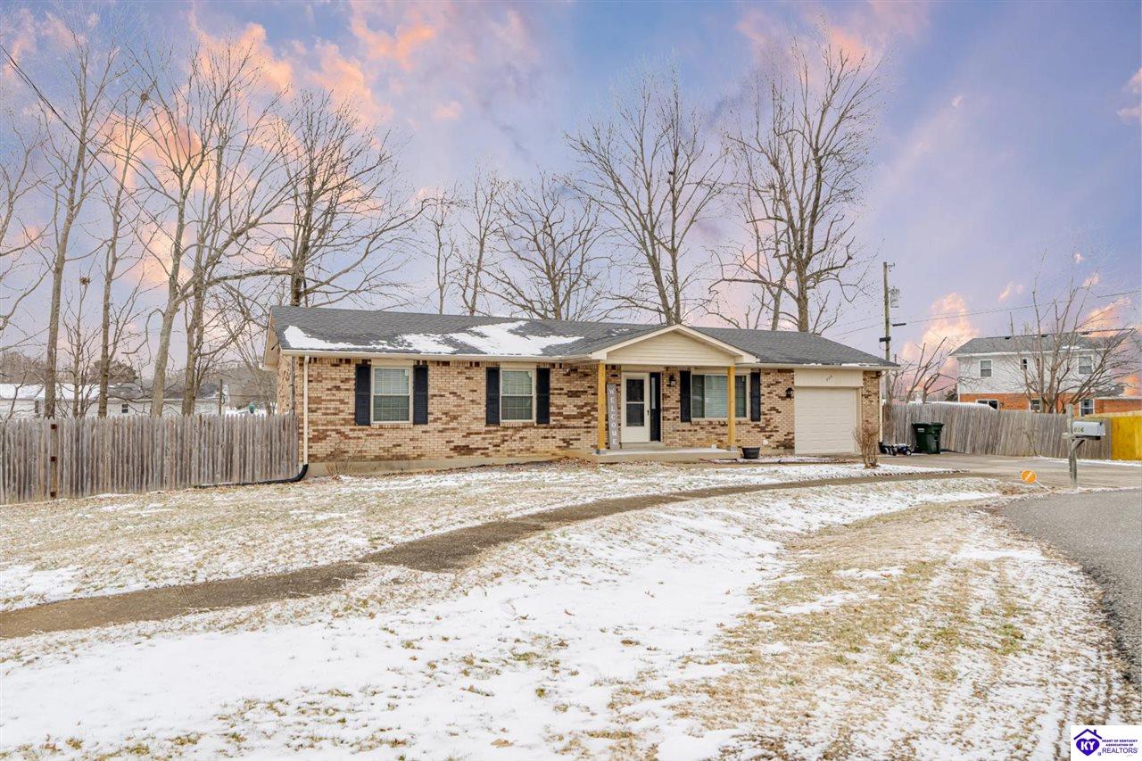 806 Yates Drive Property Photo 1