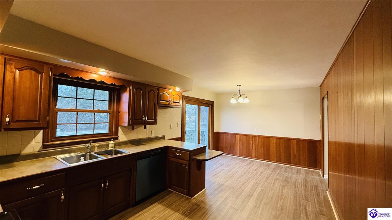 111 Park Avenue Property Photo 5
