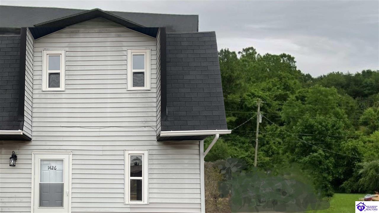 1426 Kingswood Way Property Photo 1