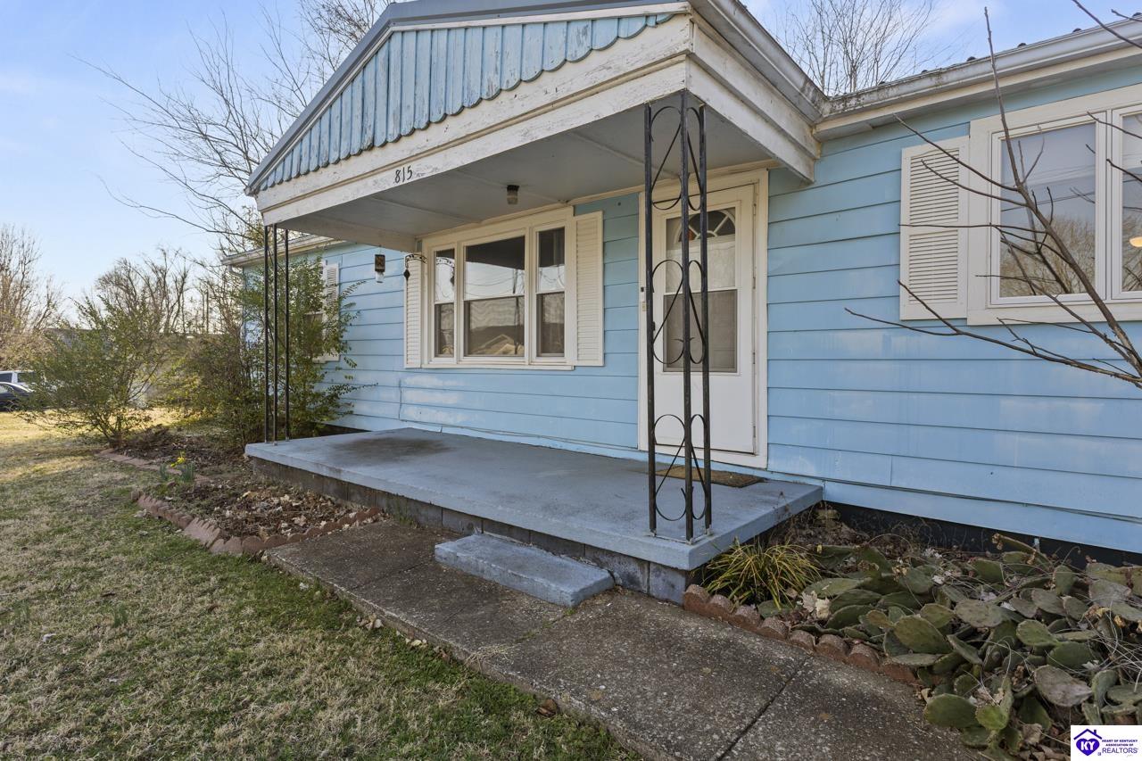 815 Lacy Drive