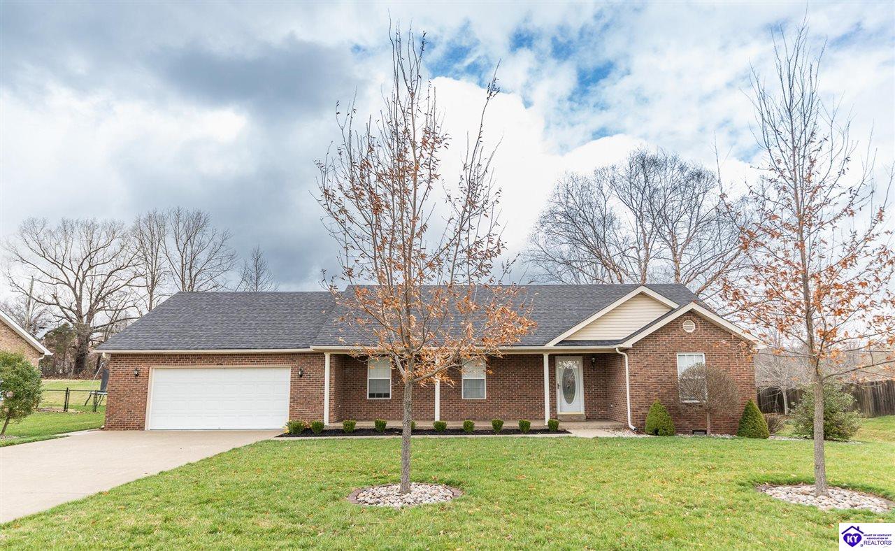 615 Hickory Ln Property Photo 1
