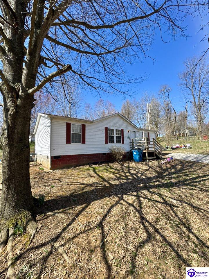 120 Creekview Court Property Photo 1