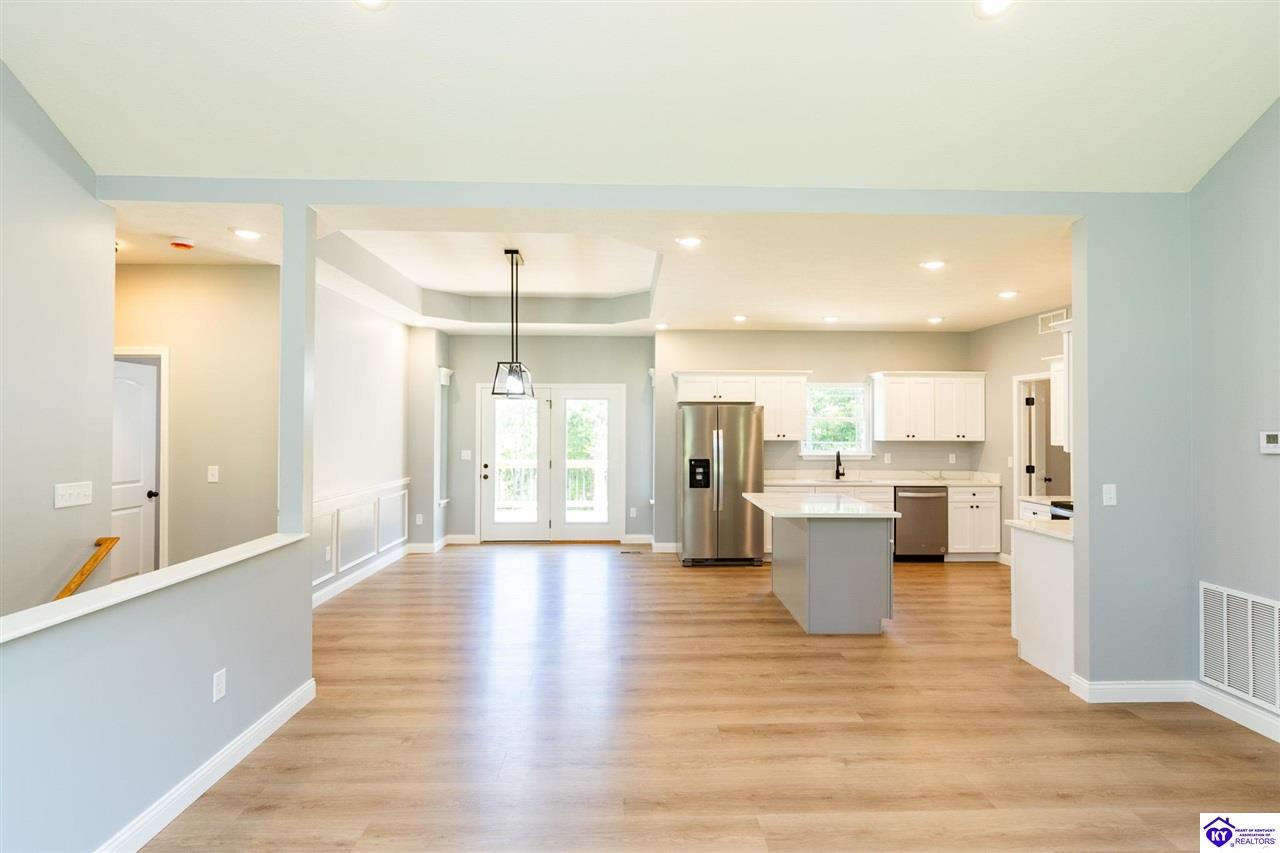 1007 Burns Road Property Photo 4