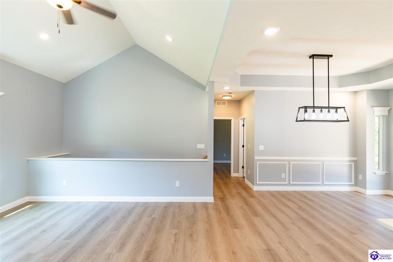 1007 Burns Road Property Photo 9