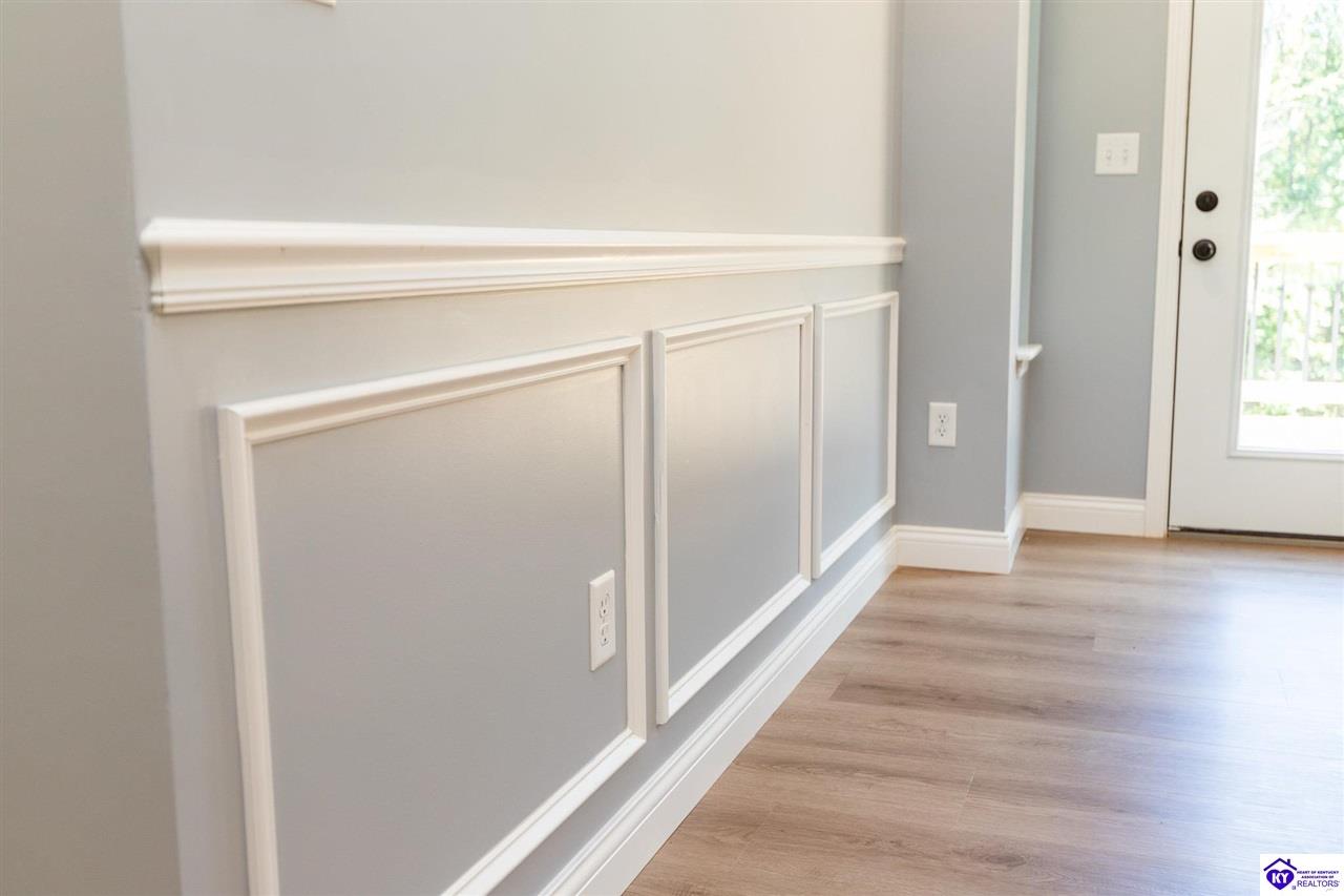 1007 Burns Road Property Photo 34