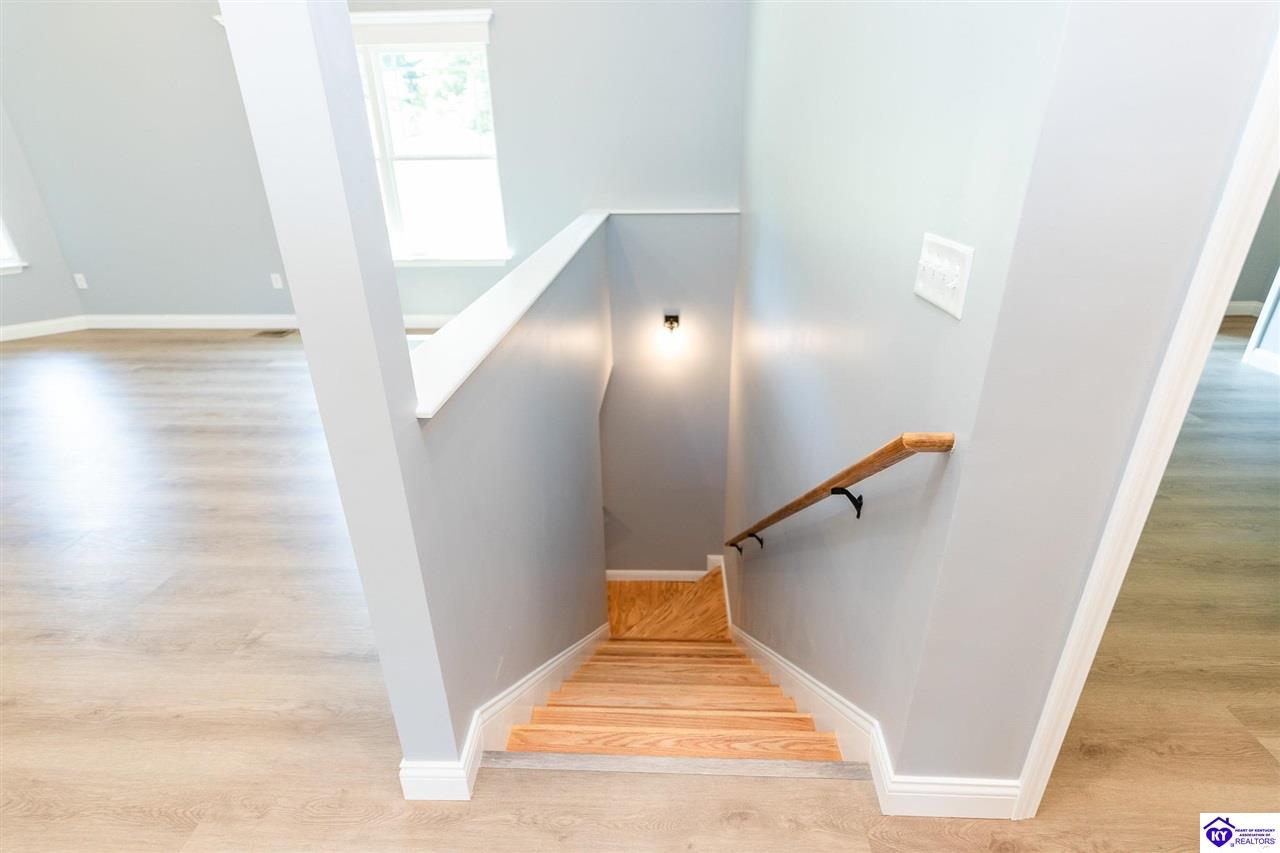 1007 Burns Road Property Photo 43