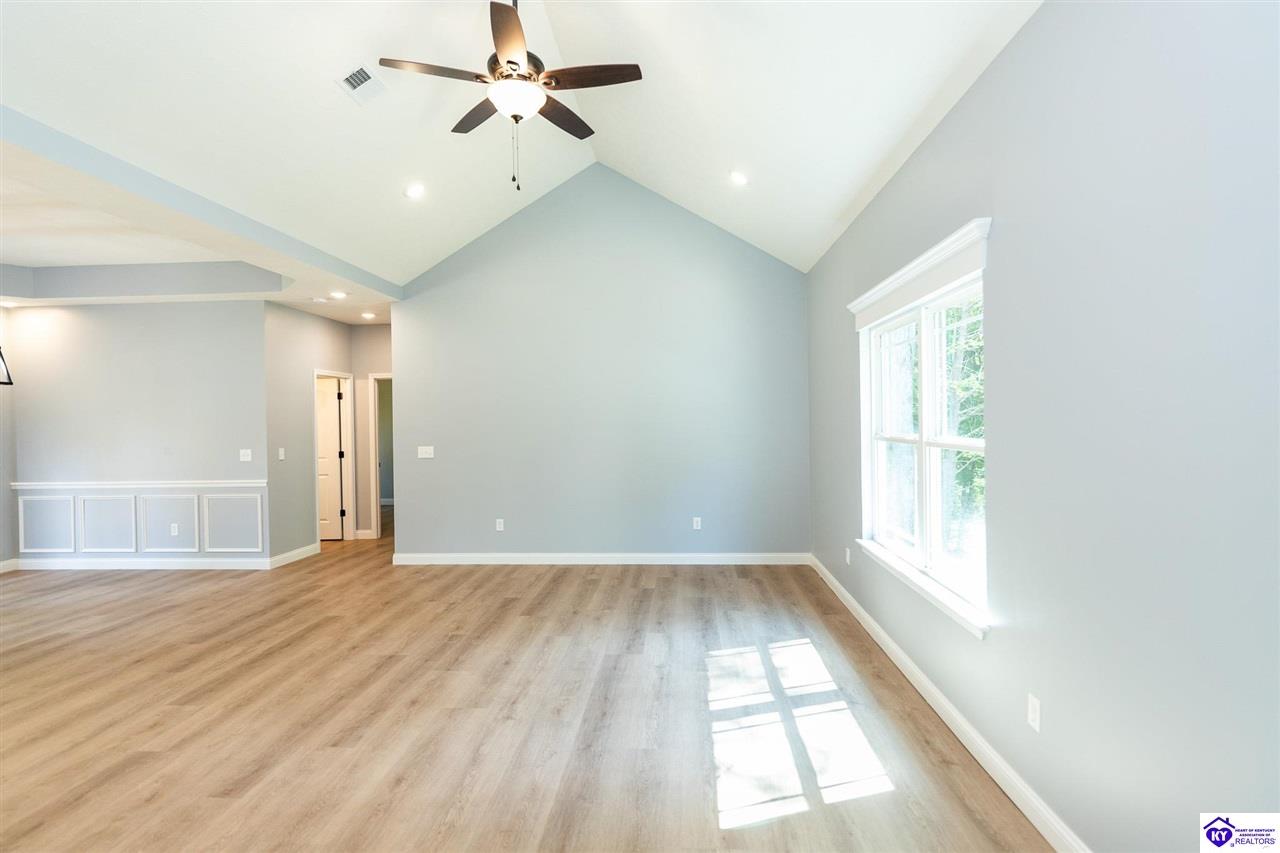 1035 Burns Road Property Photo 2