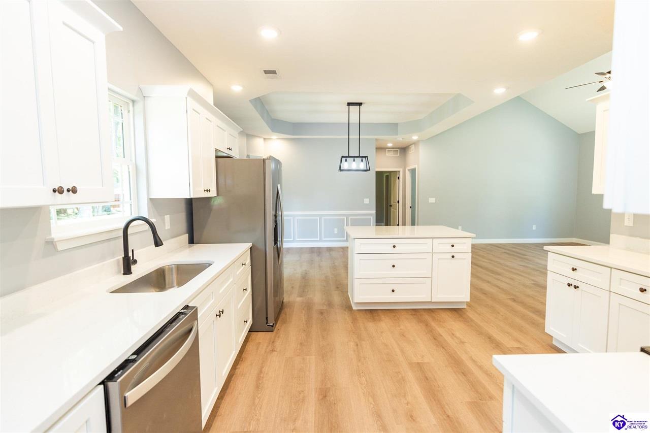 1035 Burns Road Property Photo 11