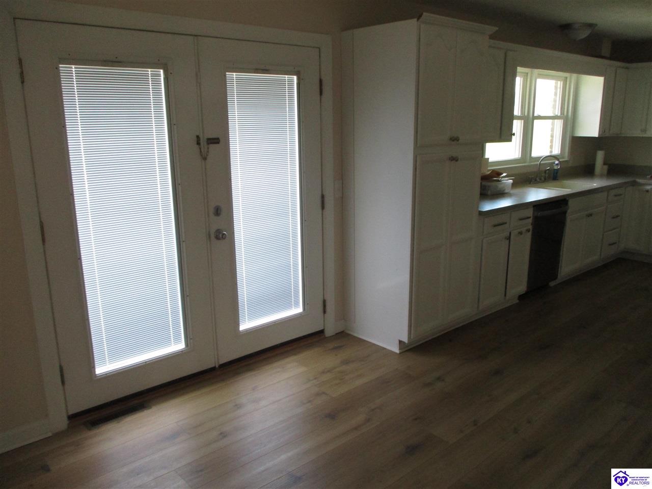 2355 Rabbit Run Road Property Photo 4