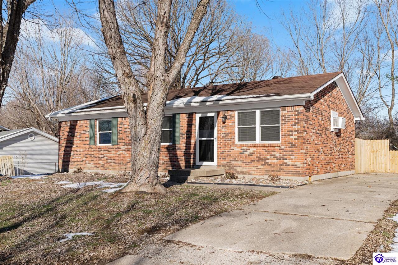 1045 Greenway Drive Property Photo 1