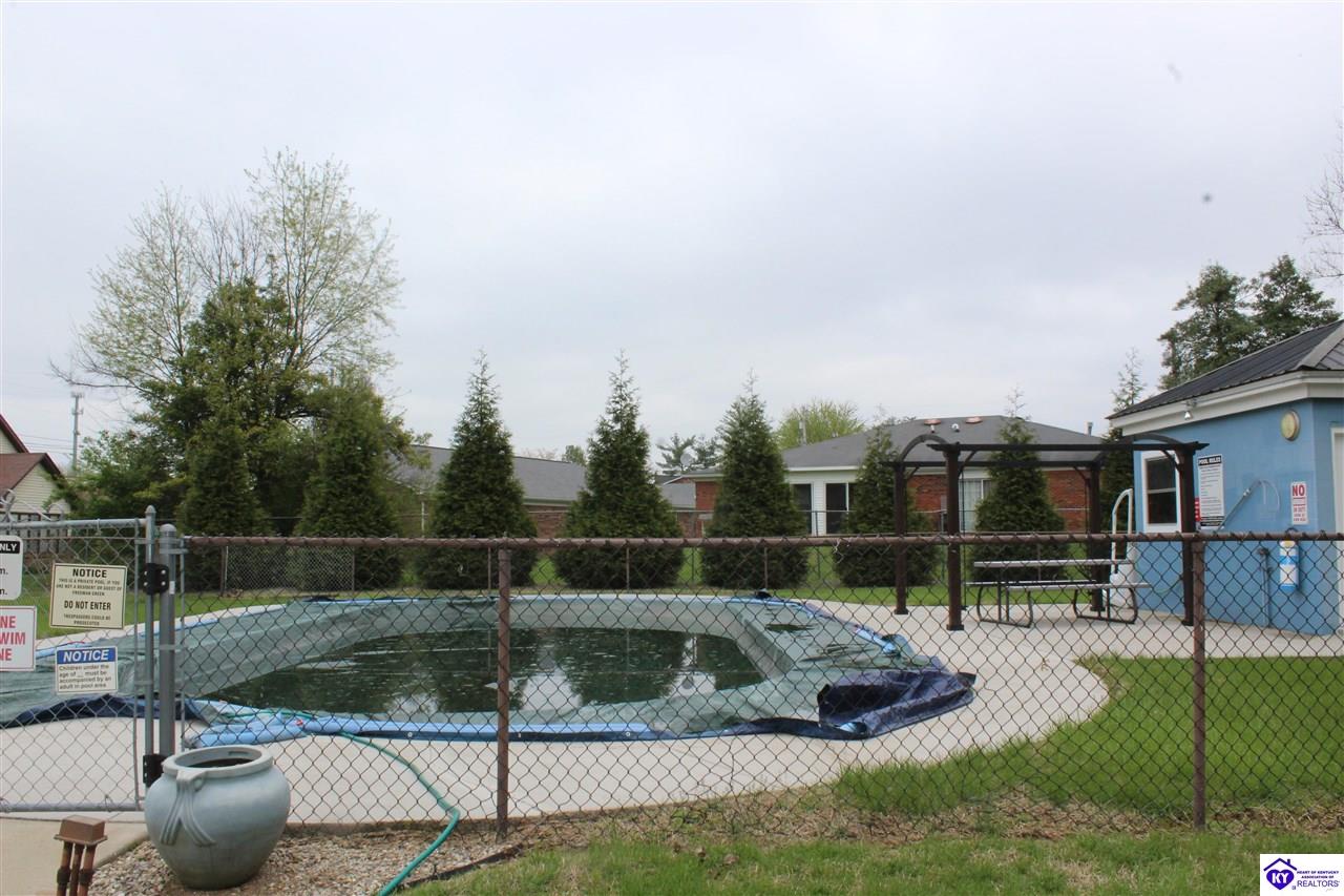 101 2b Freeman Green Drive Property Photo 15