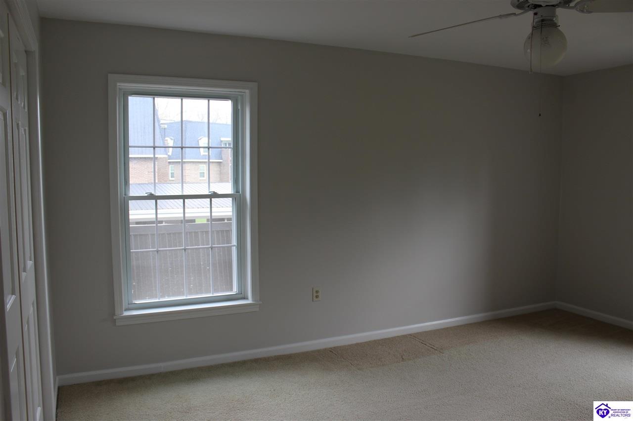 101 2b Freeman Green Drive Property Photo 24