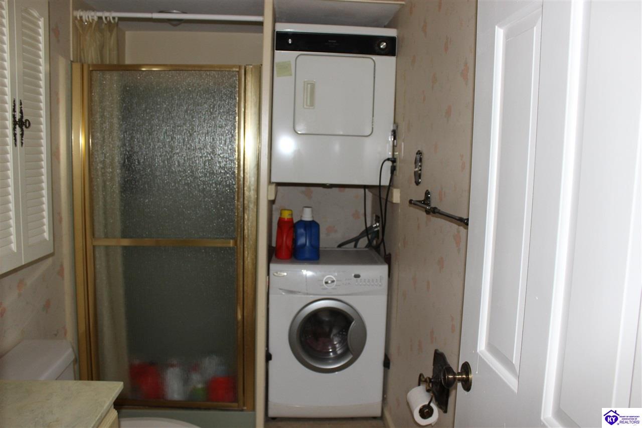 101 2b Freeman Green Drive Property Photo 27