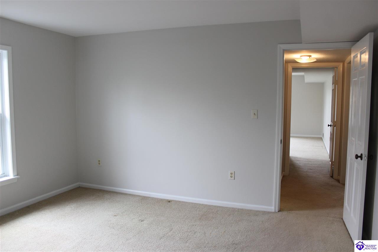 101 2b Freeman Green Drive Property Photo 29