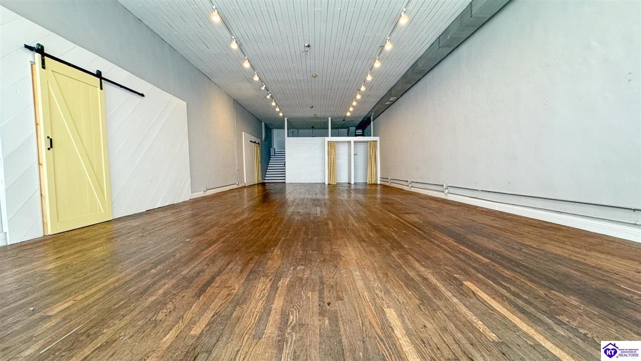 119 E Main Street Property Photo 4