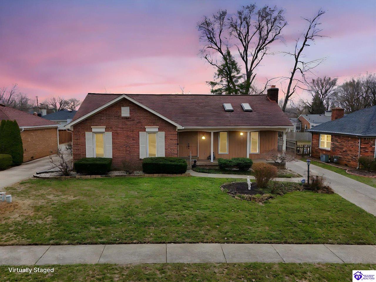 1907 Arboro Place Property Photo 1