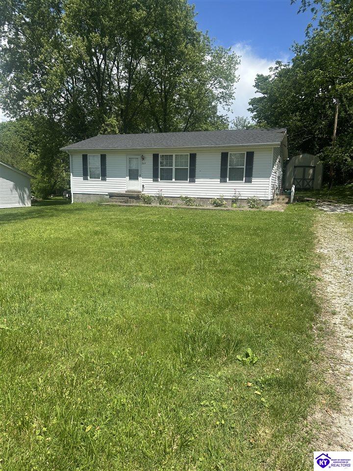 209 Center Street Property Photo 1