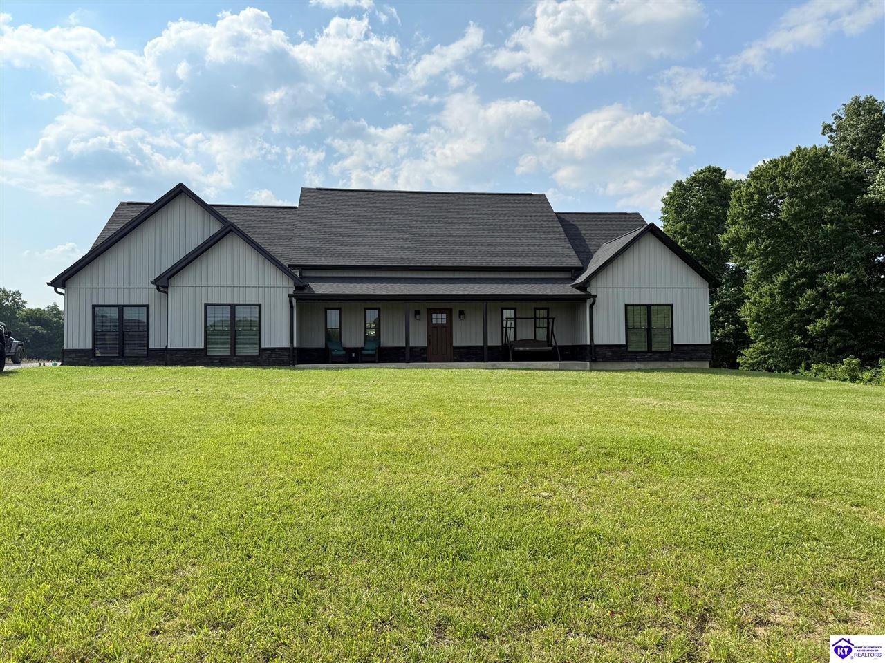 468 E Poe Young Road Property Photo 1