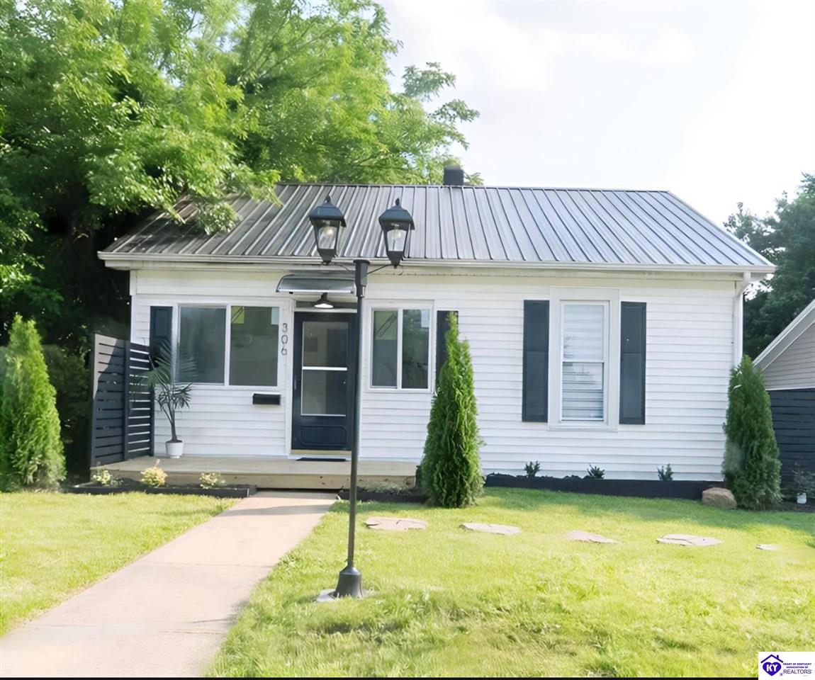 306 Hardin Street Property Photo 1