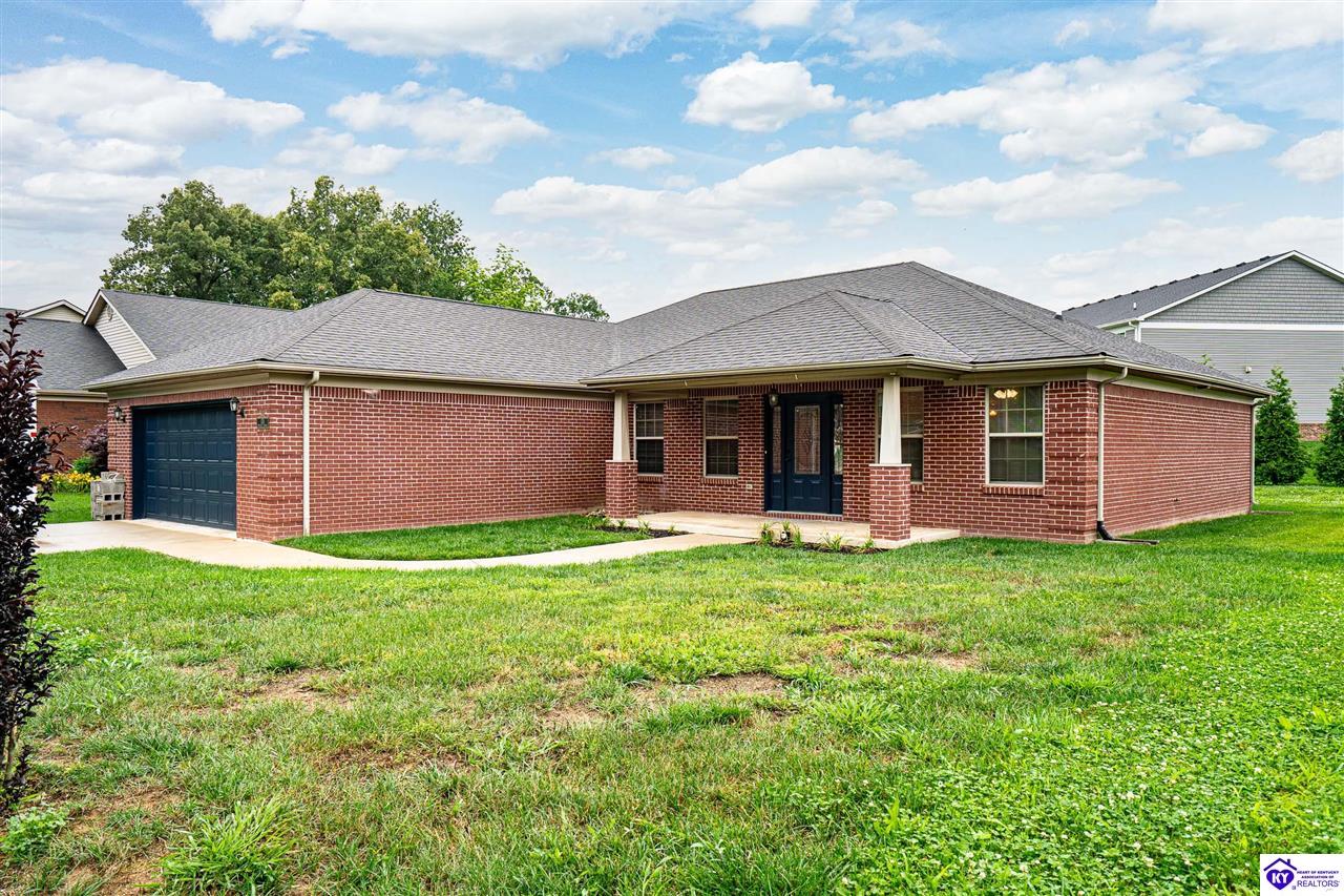 135 Vineland Parkway Property Photo 1
