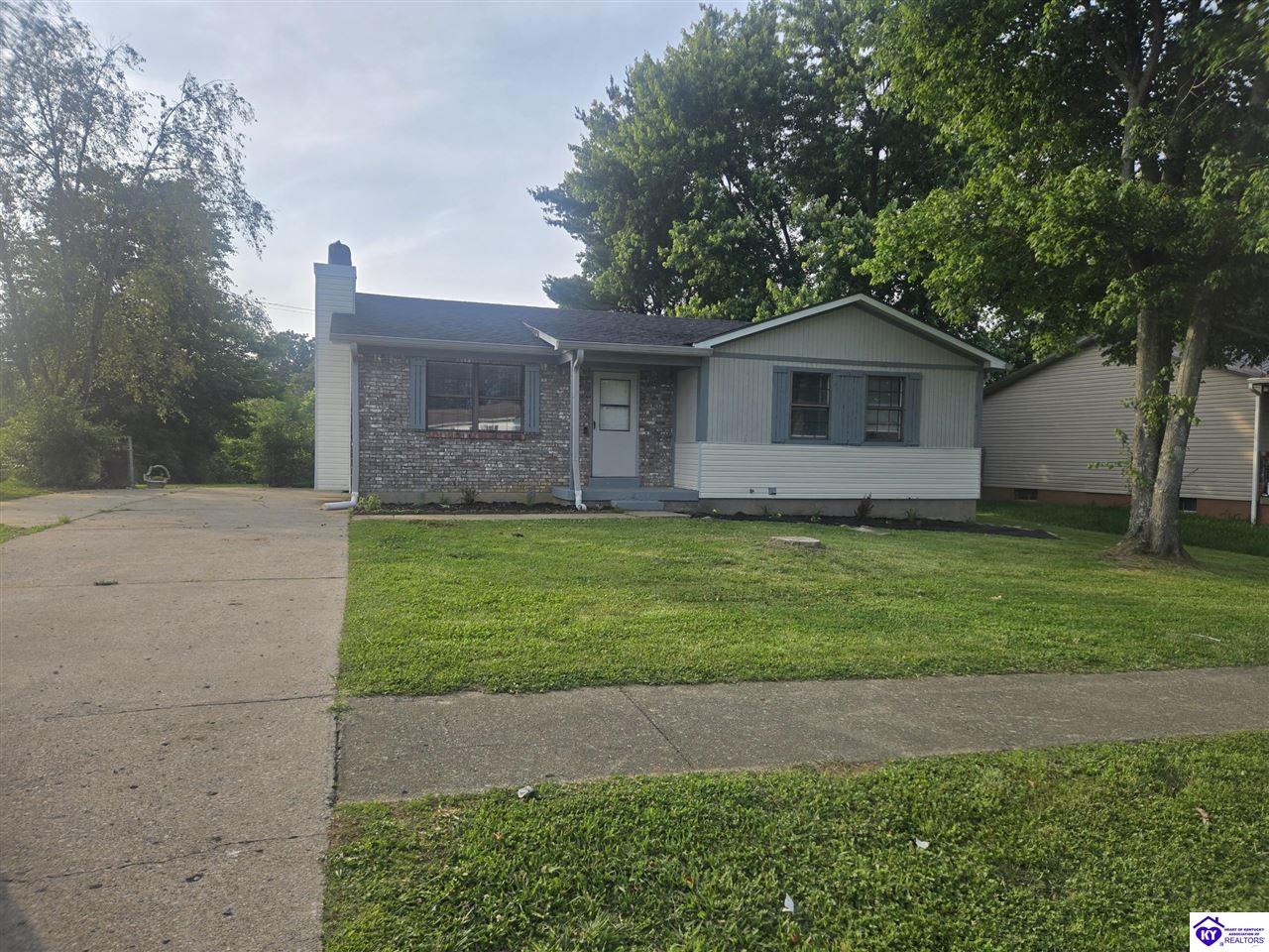 1784 Holly Ct Property Photo 1