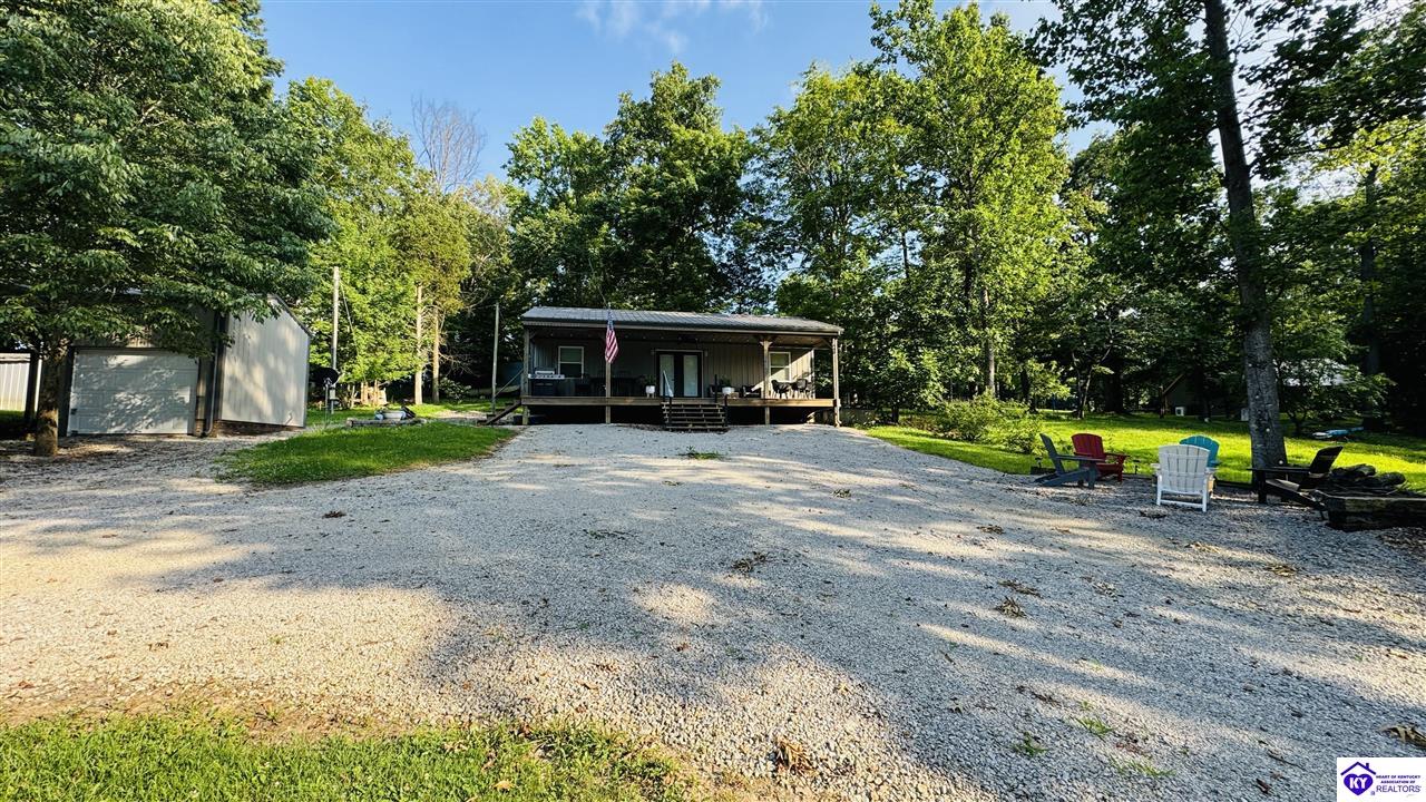 152 Comanche Drive Property Photo 4