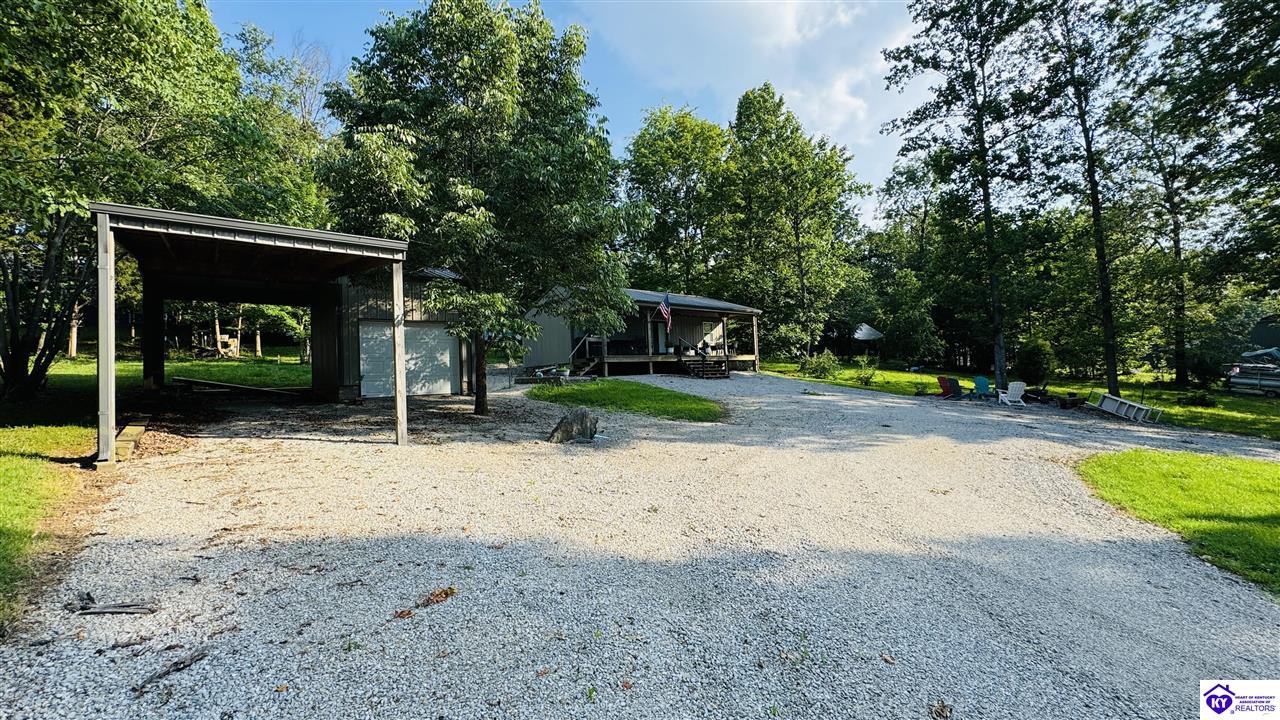 152 Comanche Drive Property Photo 5