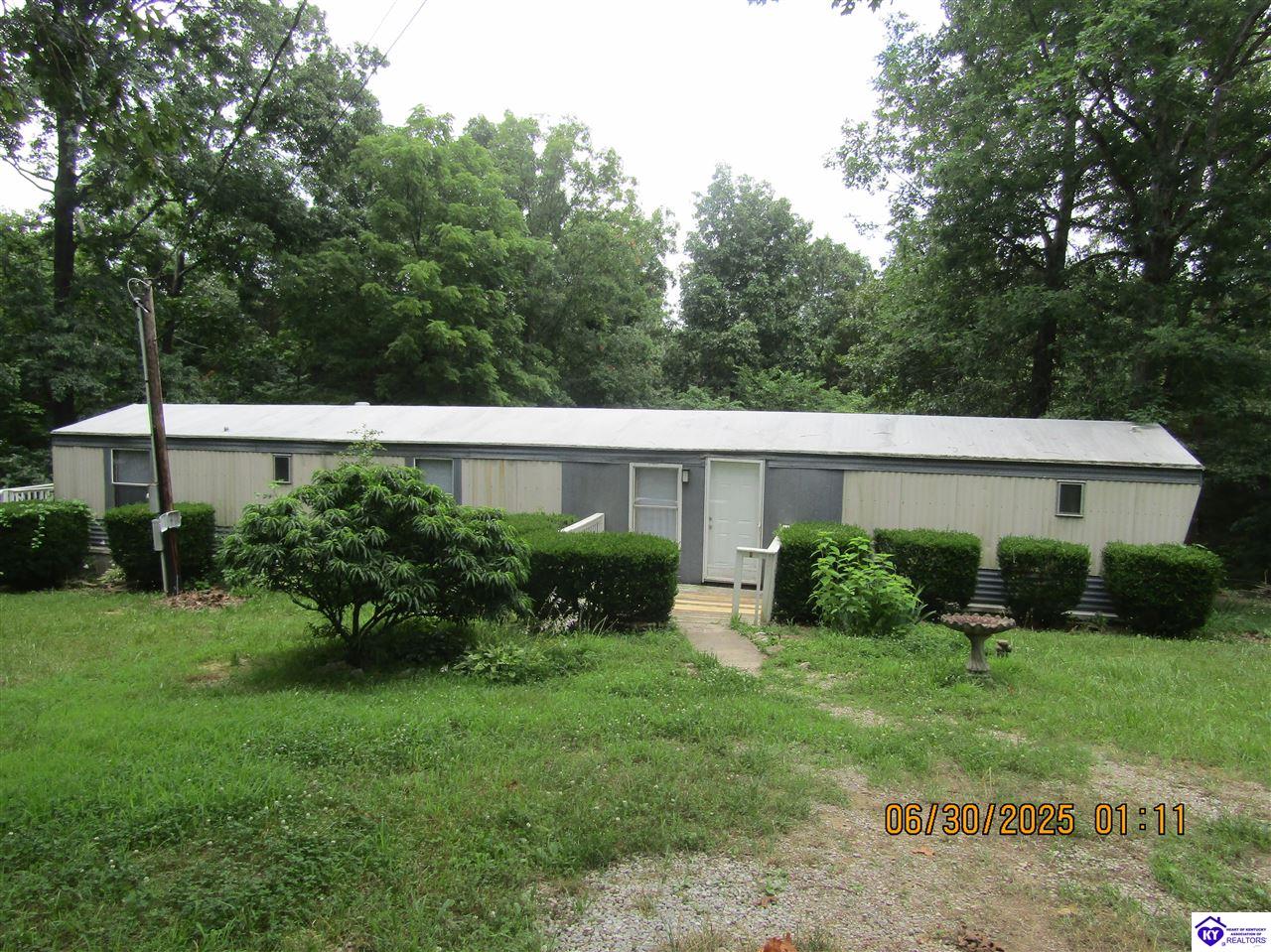 211 S Ridge Property Photo 1