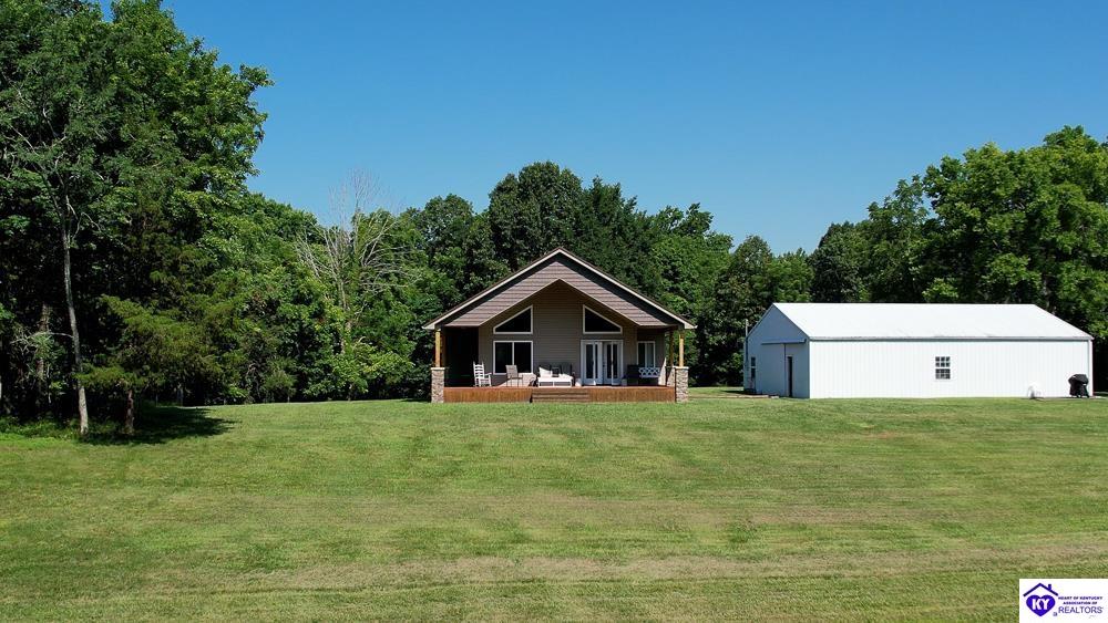 455 Ed Howe Road Property Photo 4