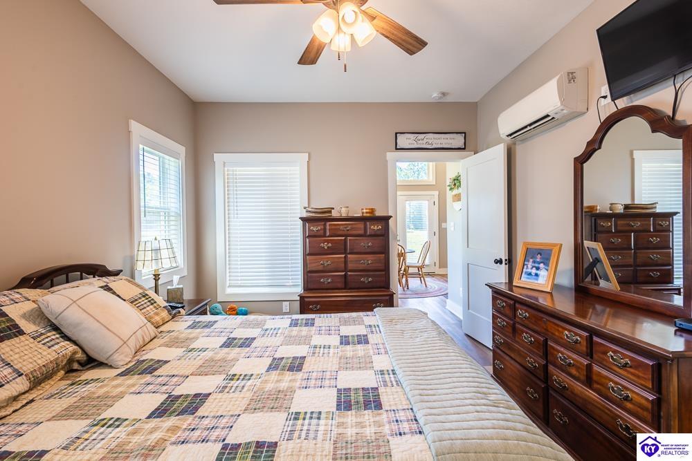 455 Ed Howe Road Property Photo 16