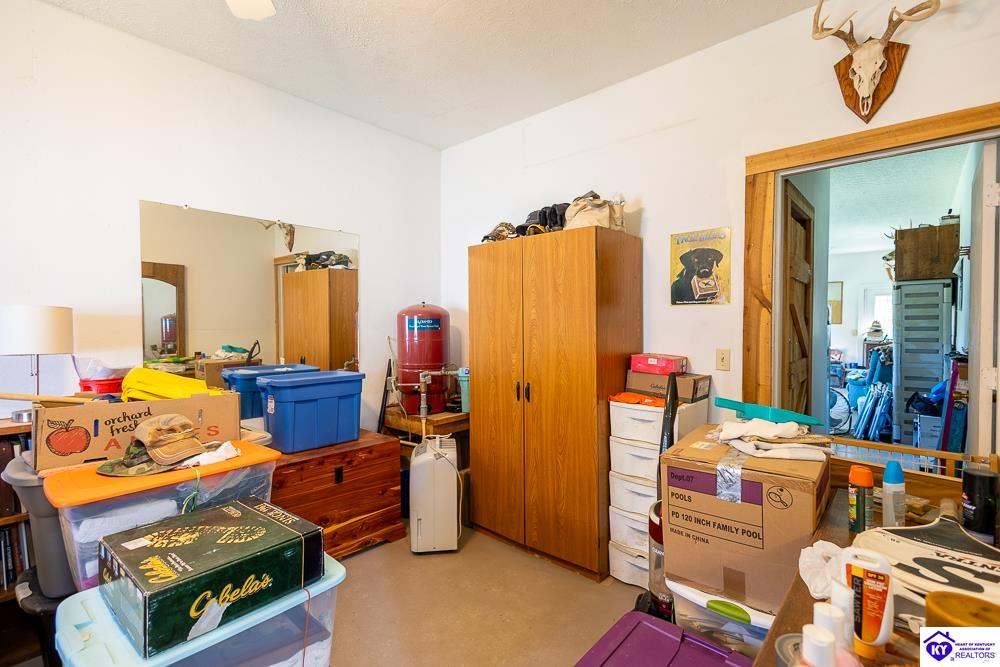 455 Ed Howe Road Property Photo 32