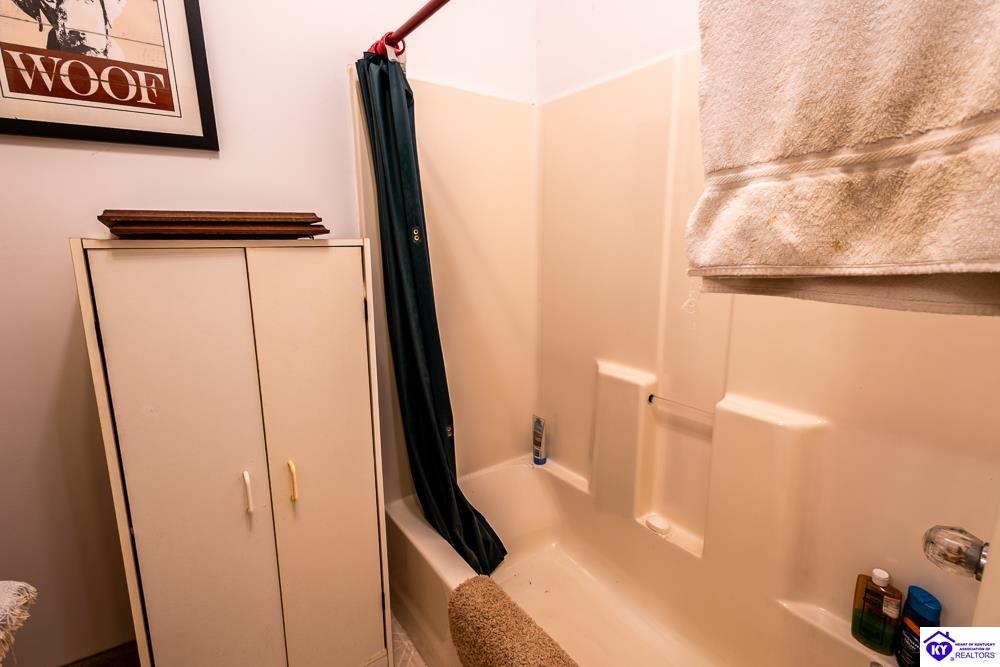 455 Ed Howe Road Property Photo 37