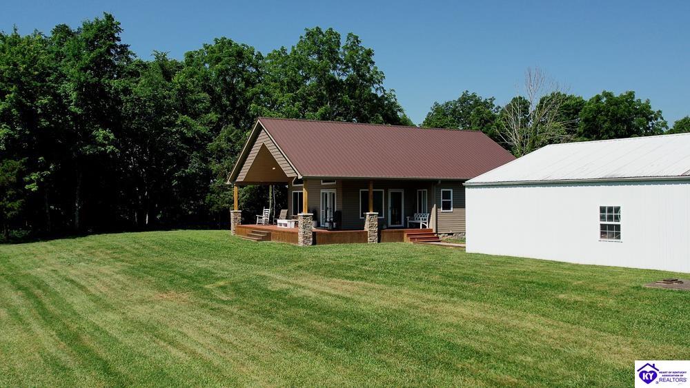 455 Ed Howe Road Property Photo 38