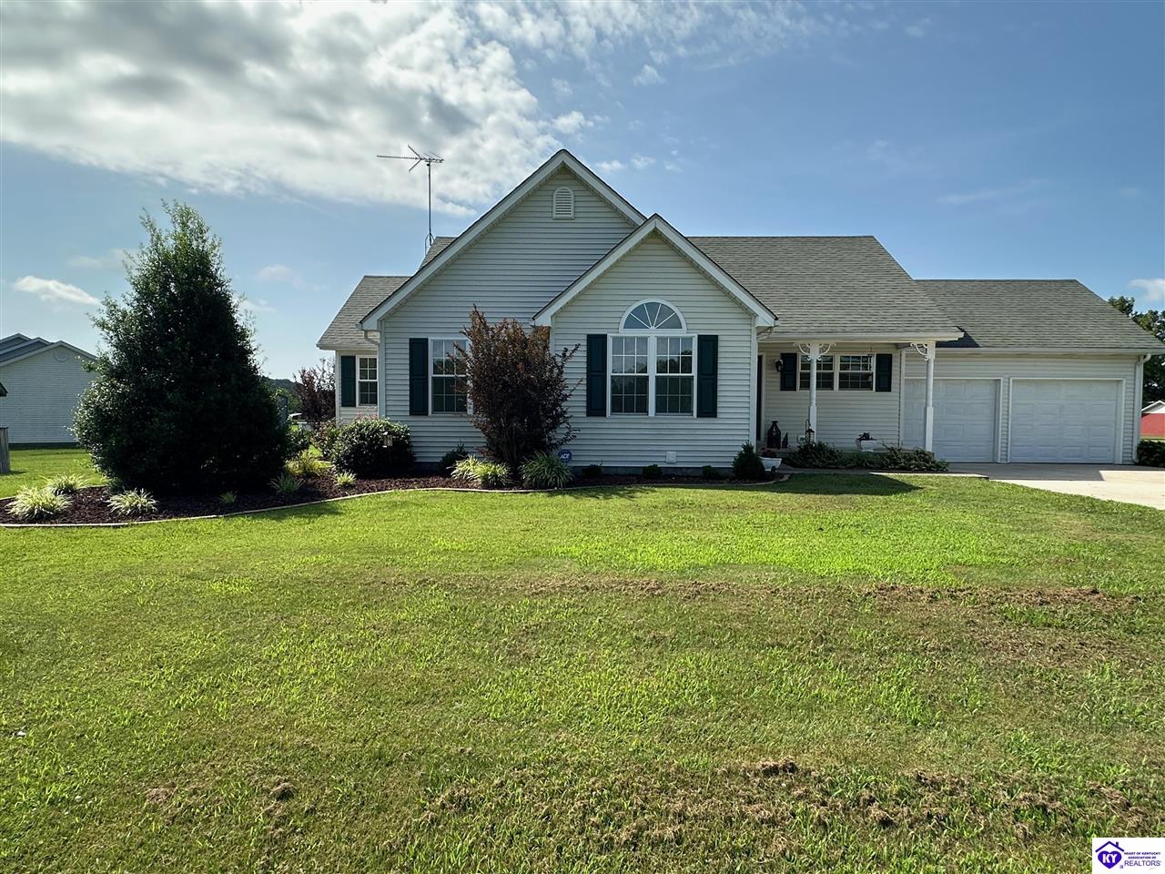 64 Probus Rd Property Photo 1