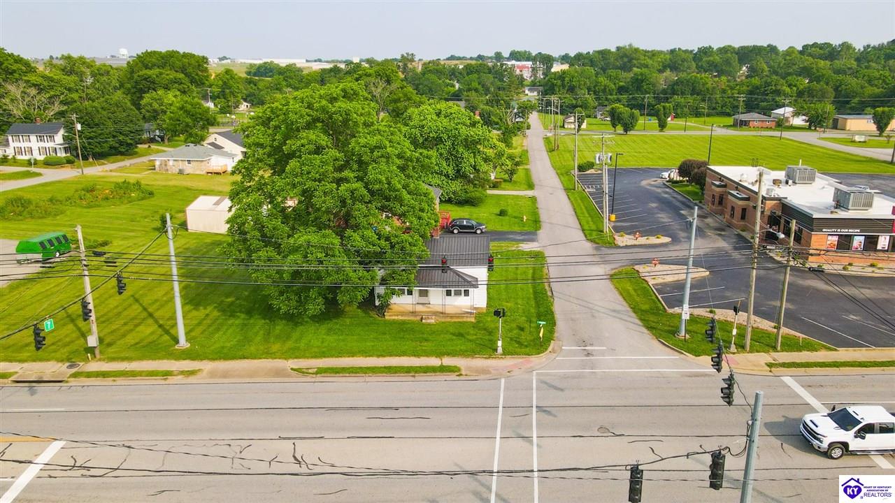 618 E Broadway Avenue Property Photo 2