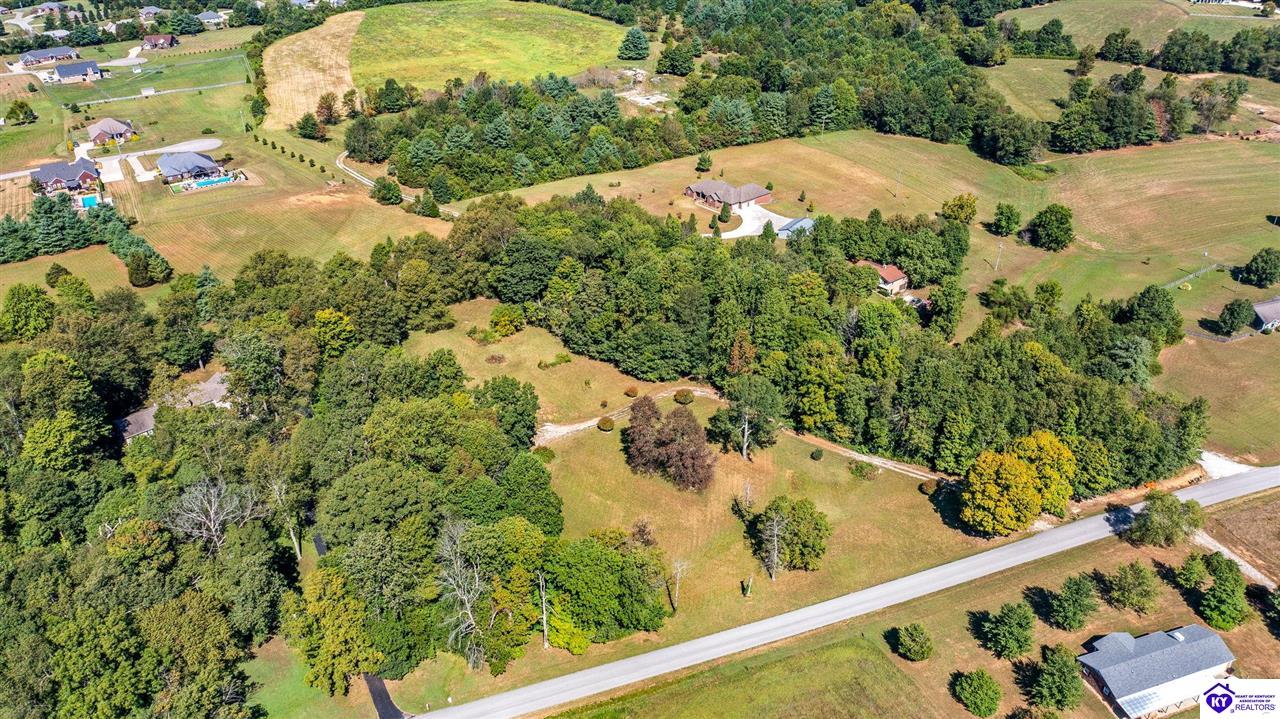 621 Mud Splash Road Property Photo 2