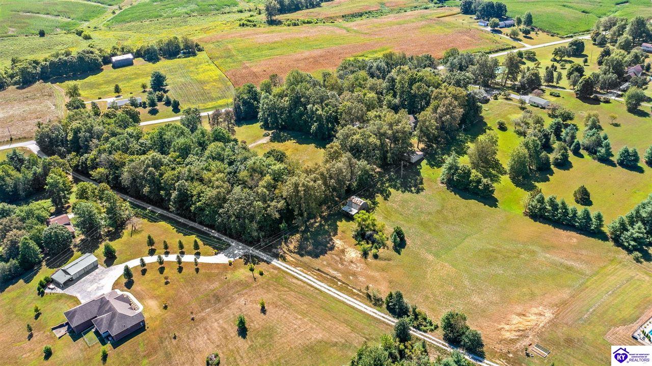 621 Mud Splash Road Property Photo 4