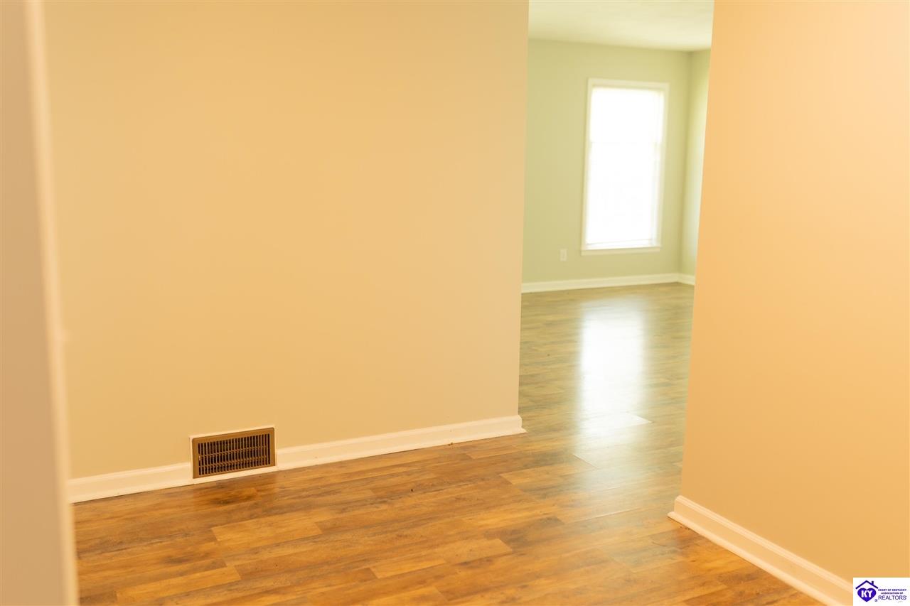 208 Skyline Drive Property Photo 18