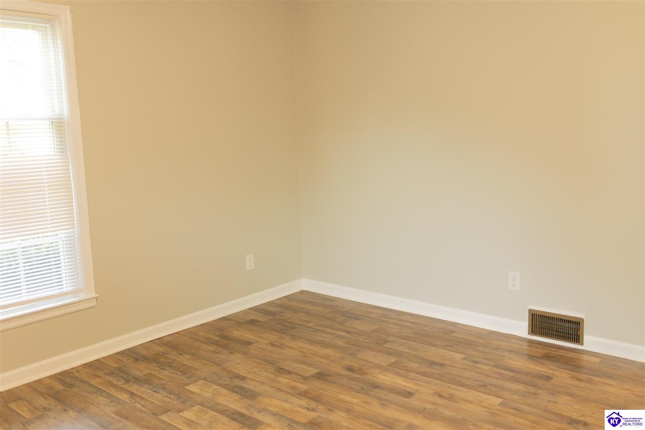 208 Skyline Drive Property Photo 22