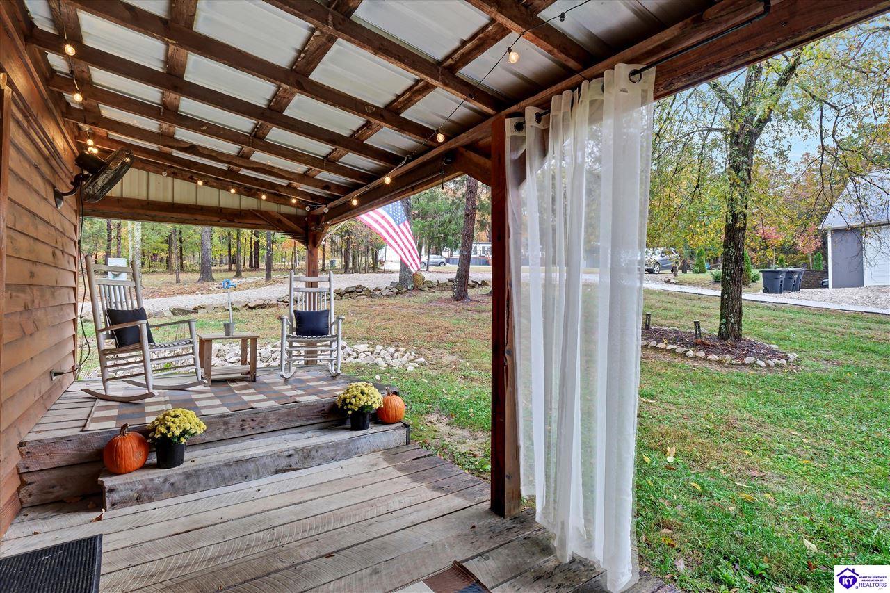 664 Pine Hurst Bay Property Photo 8