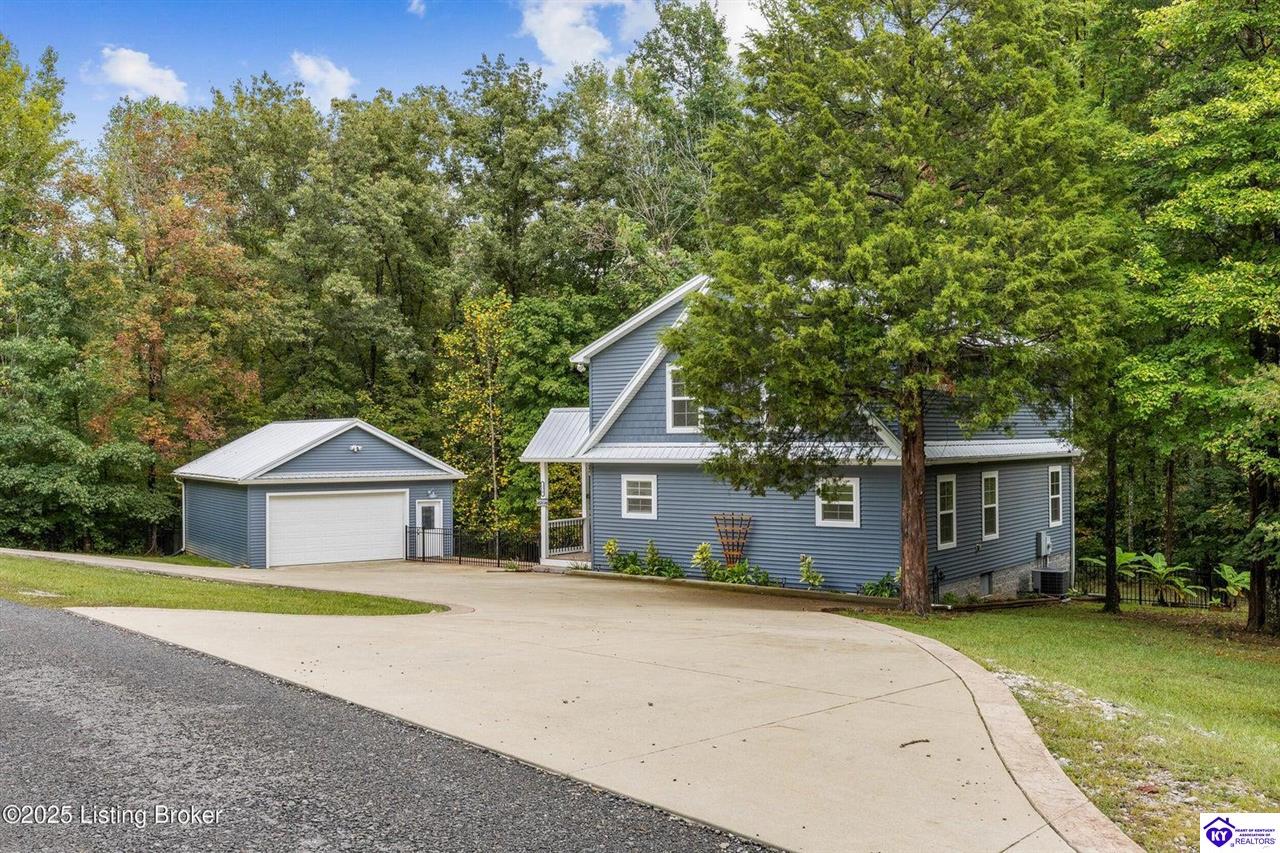 170 Moutardier Woods Road Property Photo 3
