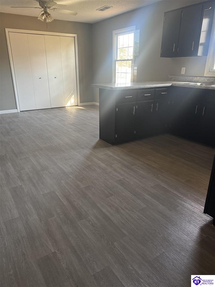 5526 S Dixie Highway Property Photo 2