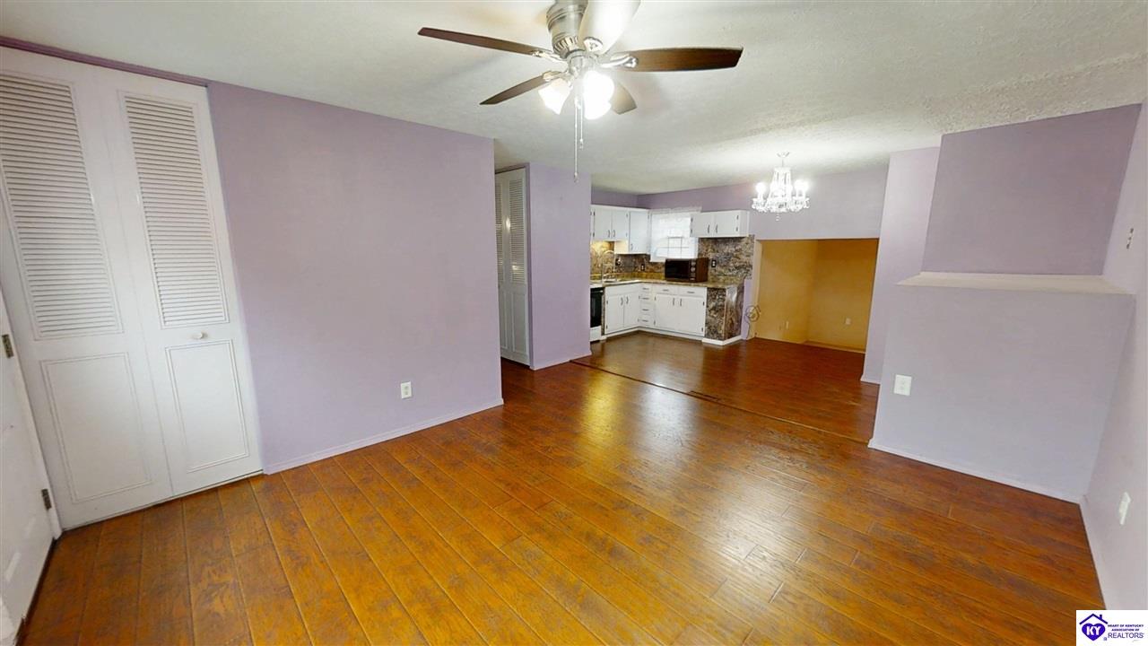 128 Parkside Circle Property Photo 12