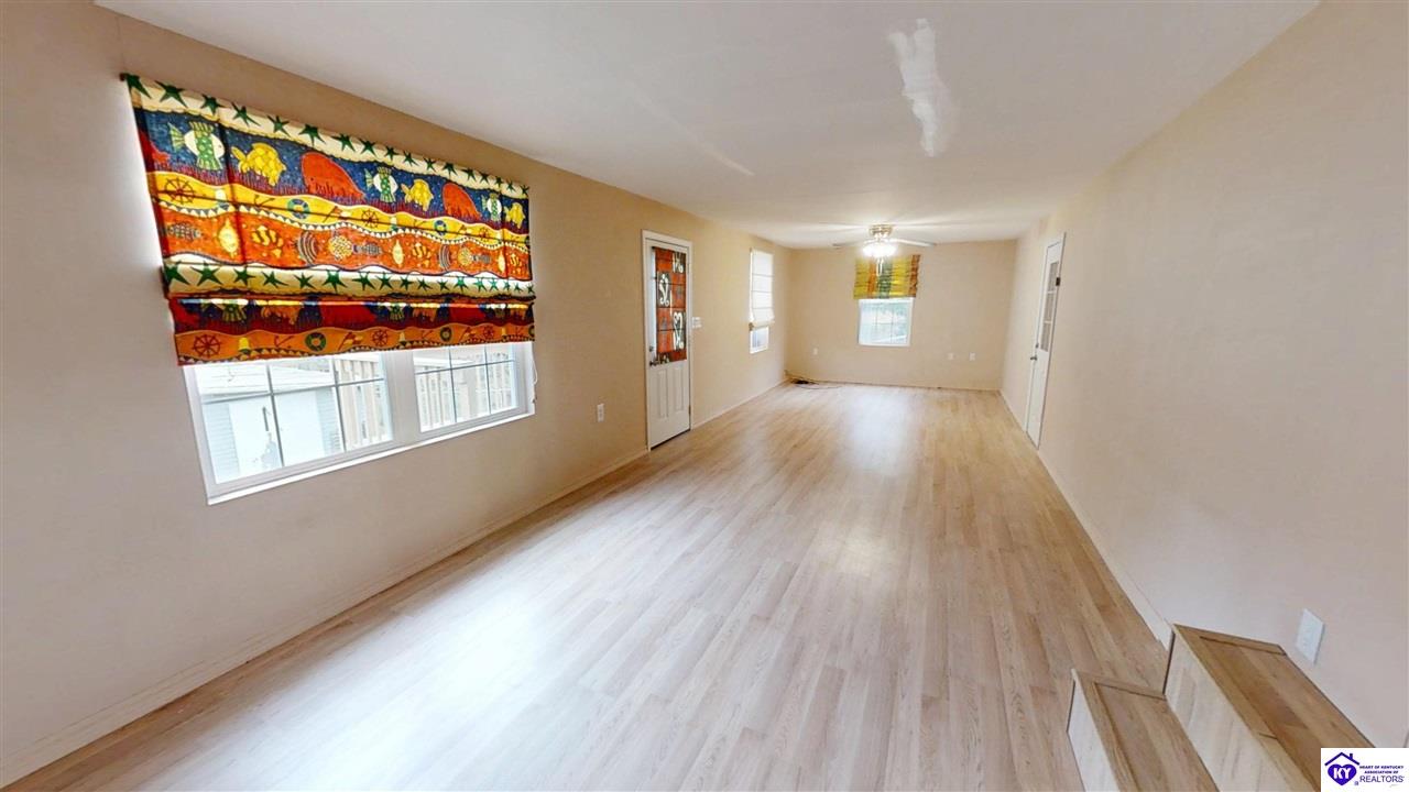 128 Parkside Circle Property Photo 13