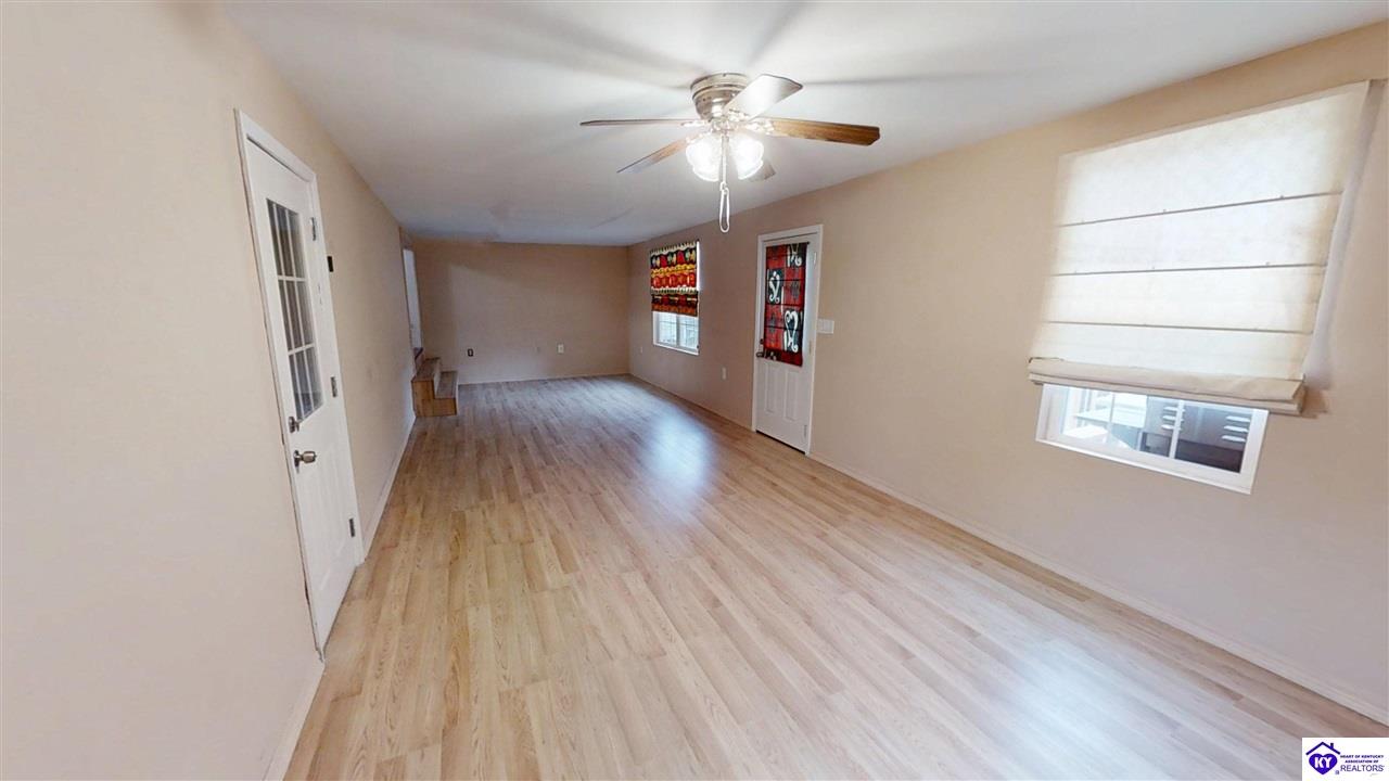 128 Parkside Circle Property Photo 15