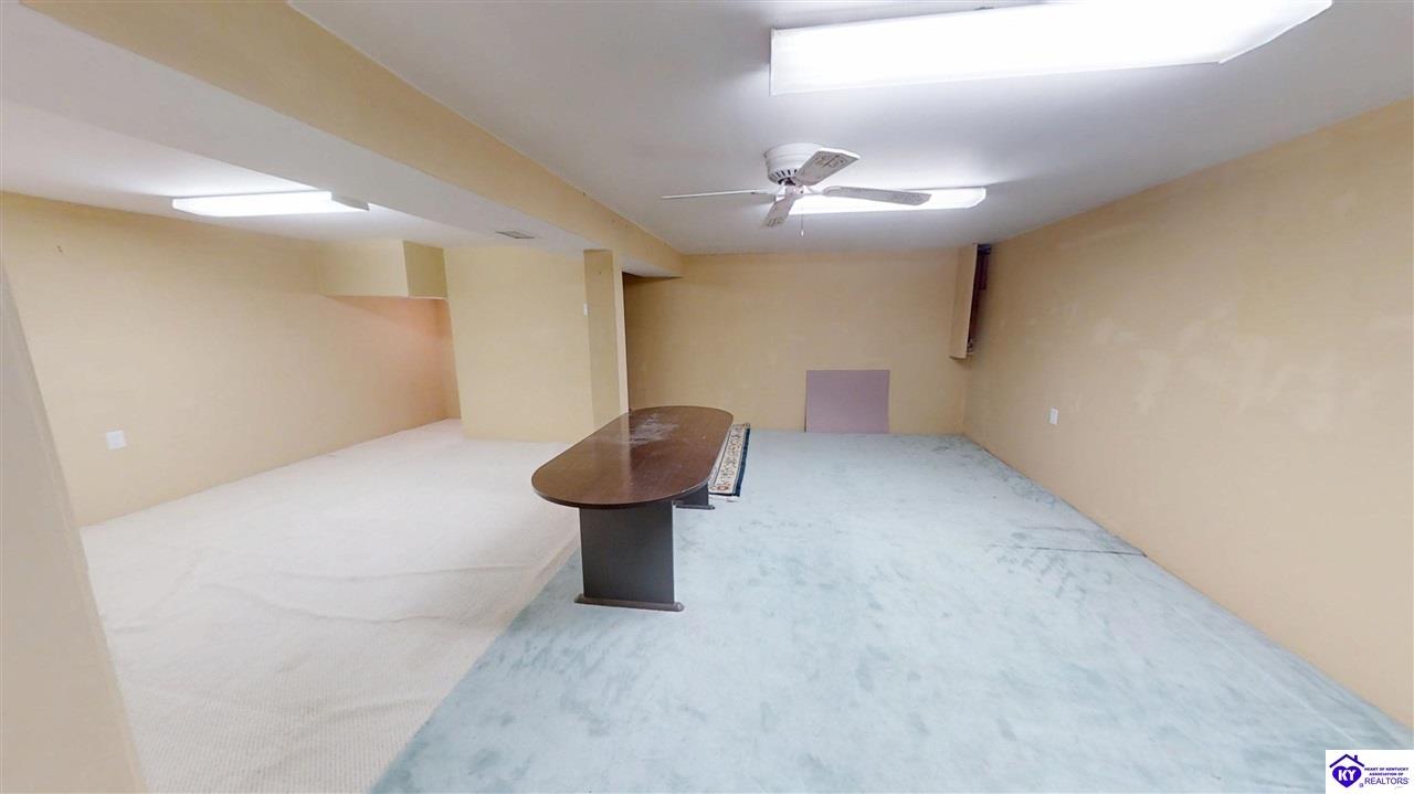 128 Parkside Circle Property Photo 25