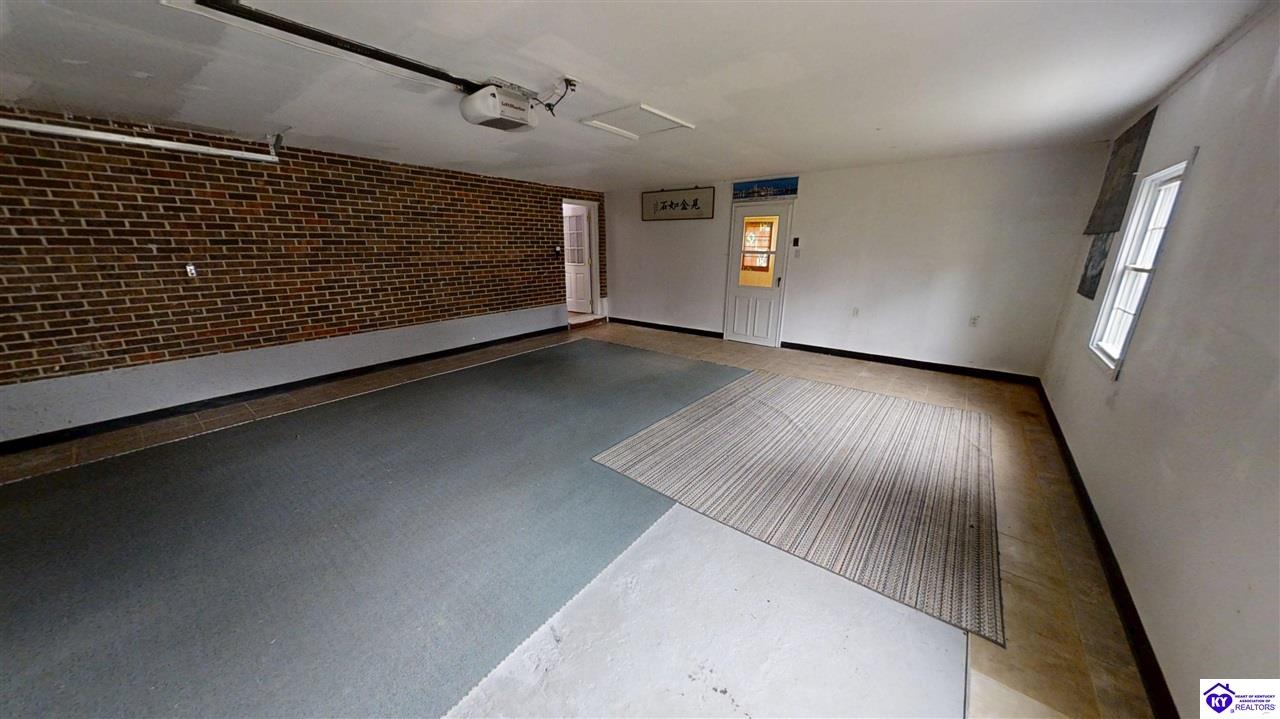 128 Parkside Circle Property Photo 31