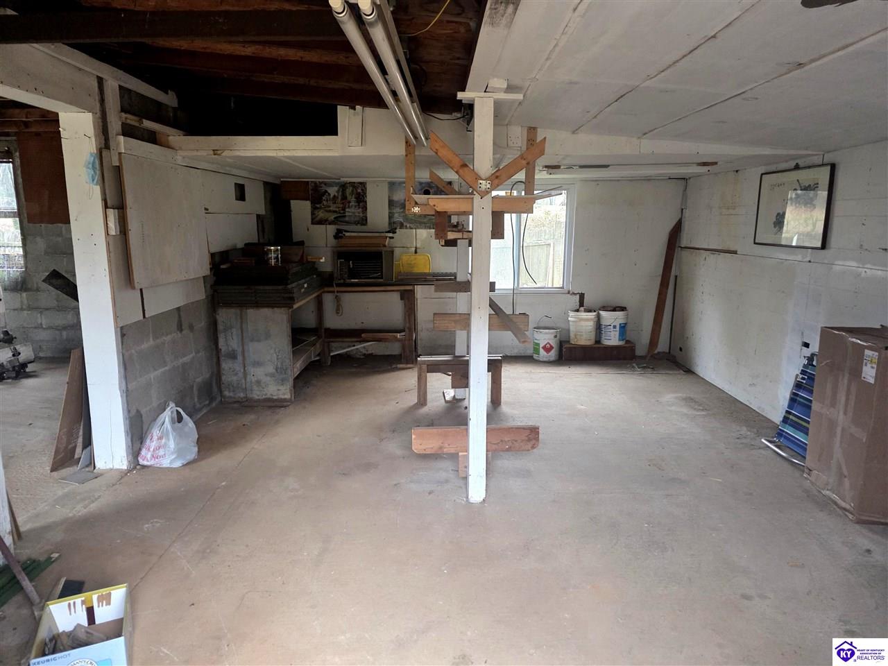 128 Parkside Circle Property Photo 32